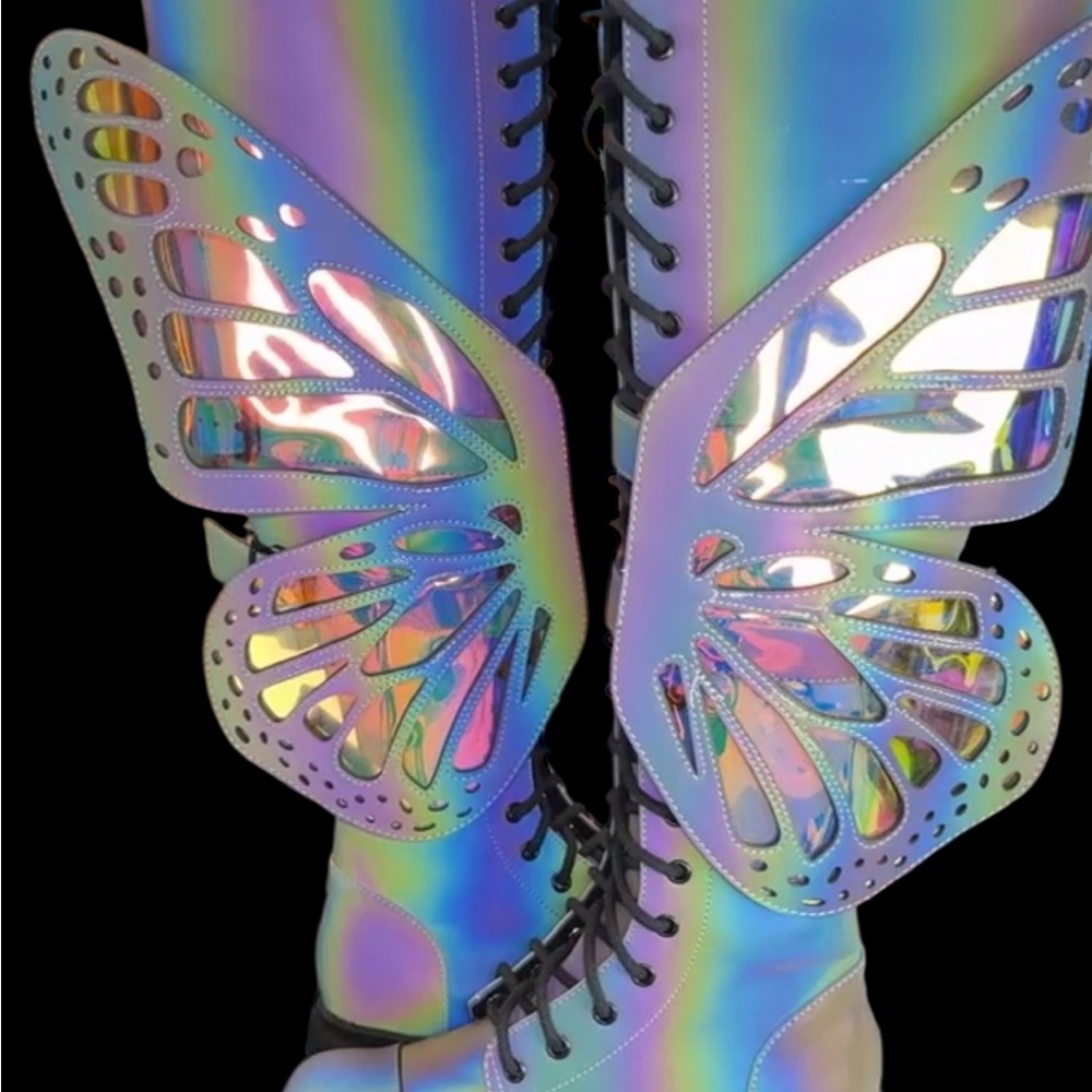 Dolls Kill Club Exx Reflective Holographic Butterfly Wing Boots new in box Sz 7